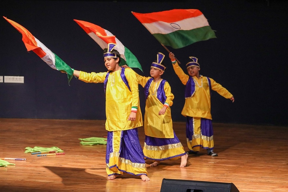 IITGN community celebrated Republic Day with a ‘Bada Khana’, community run and cultural performances