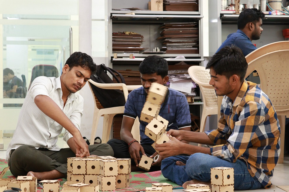 From ITI to IIT Gandhinagar – 10 students from ITIs impress with their work during the MACOM Program by CCL IITGN