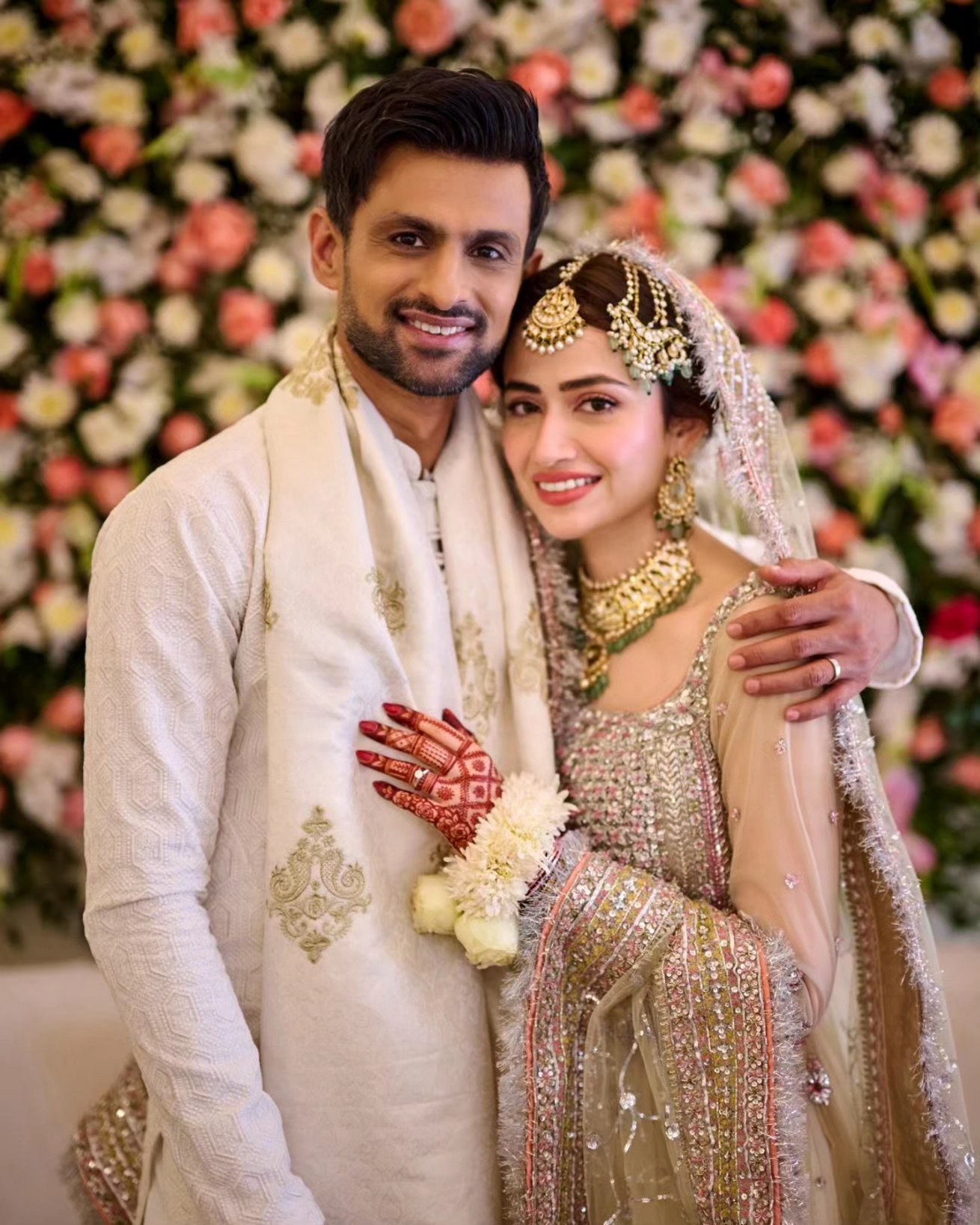 Shoaib Malik and Sana Javed Tie the Knot