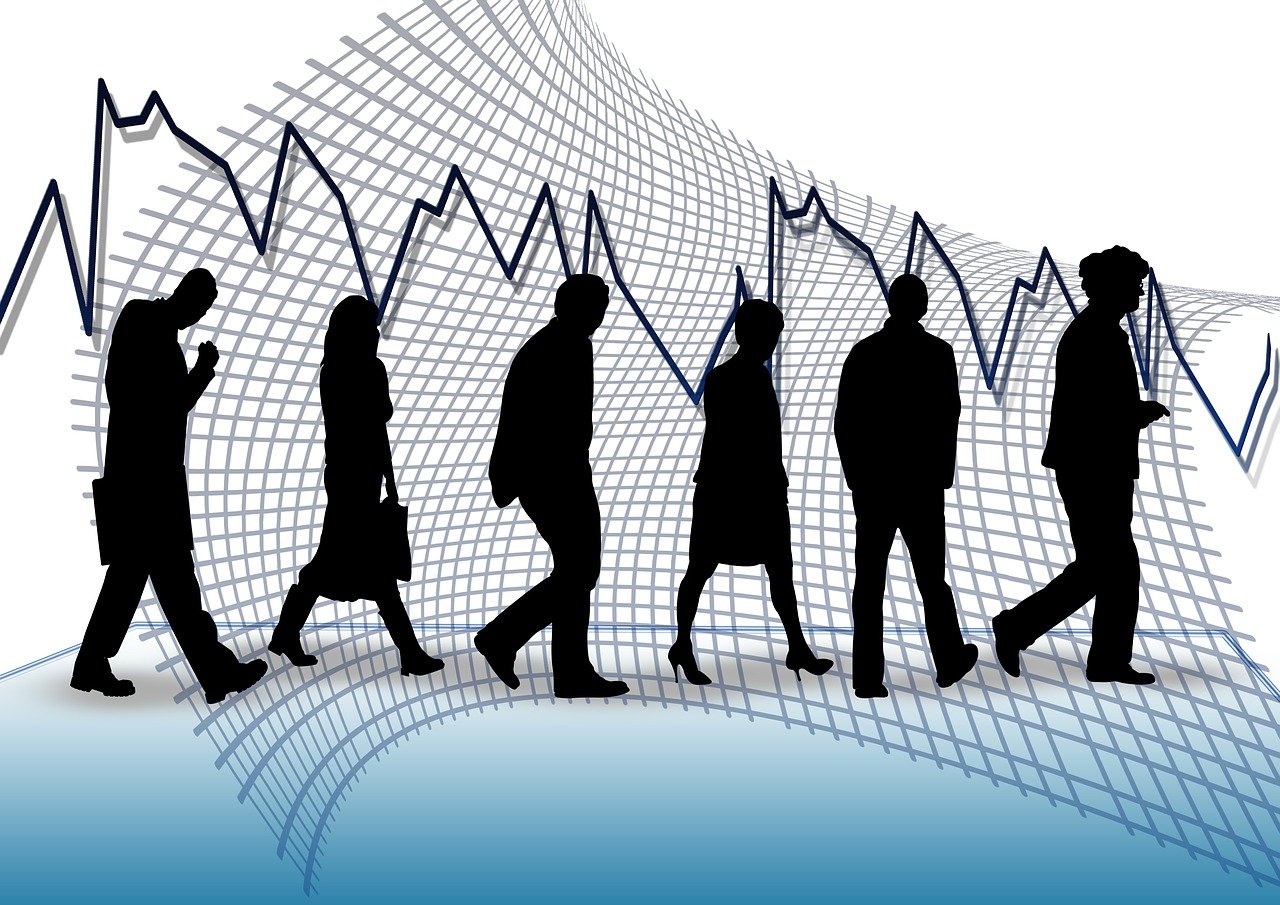 Work Dynamics Amidst 2024 Economic Uncertainties: Potential Recession Indicators